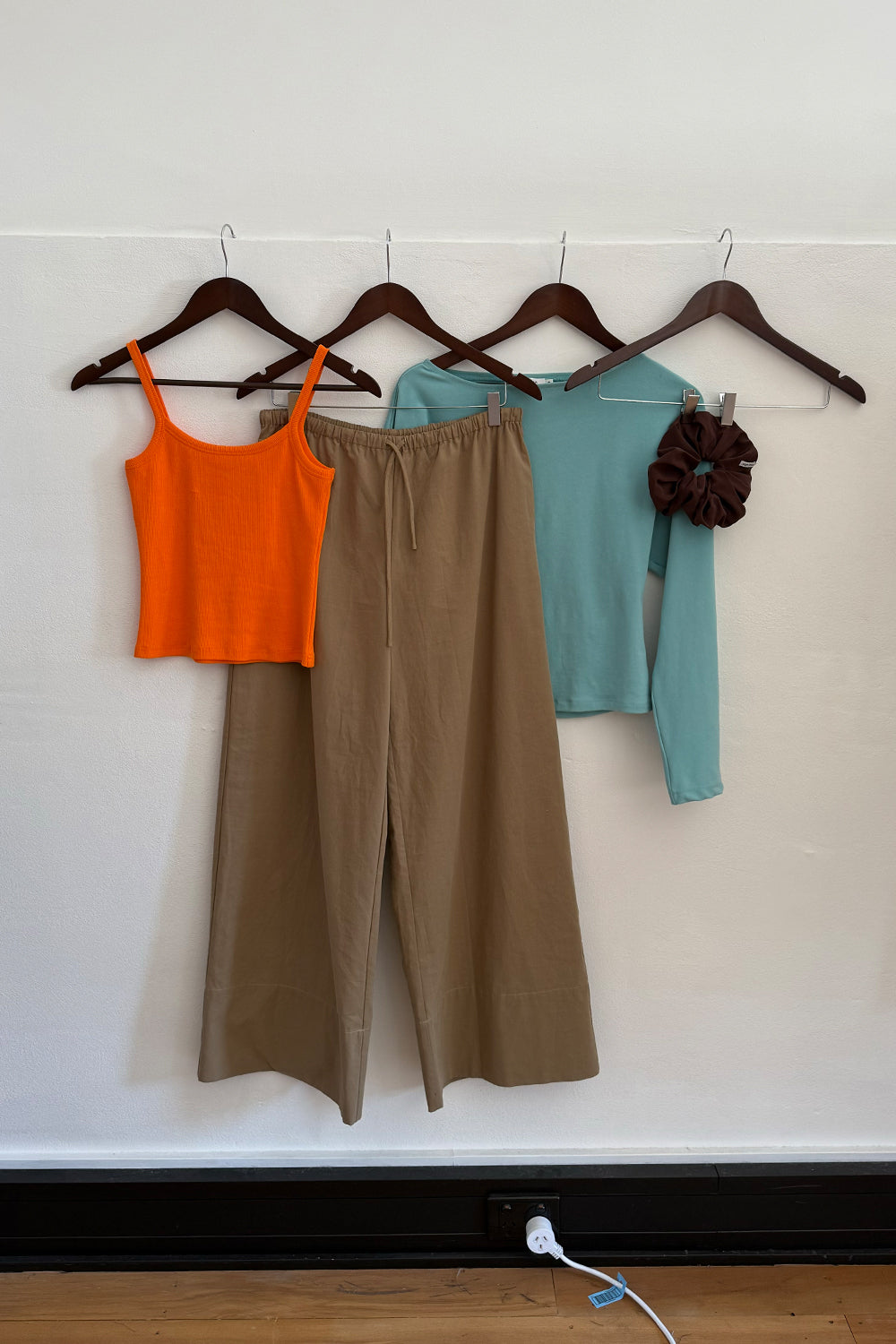 Mid-Rise Drawcord Pant Tortora