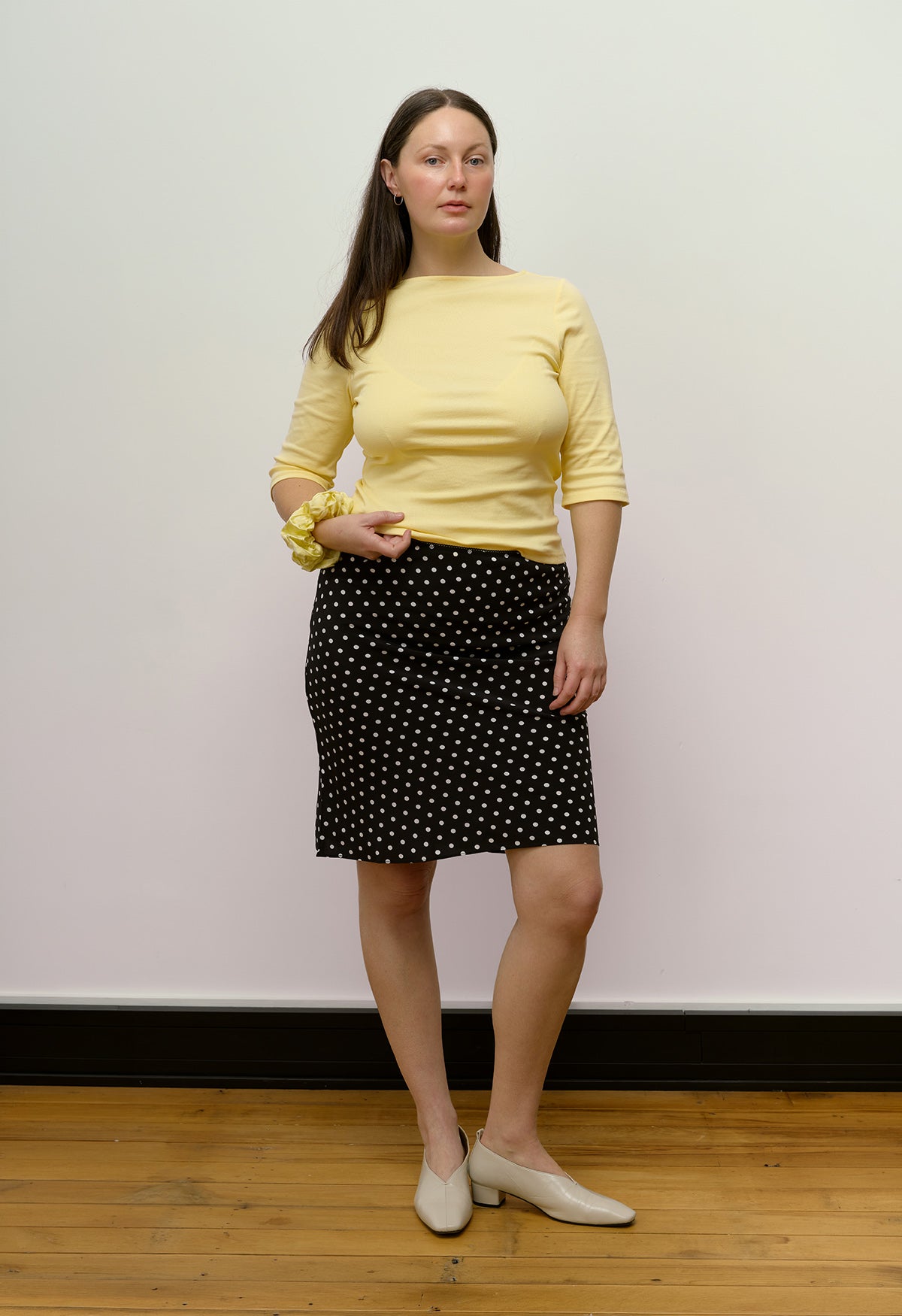 Bias Knee Skirt Pois Nera – Olga Joan