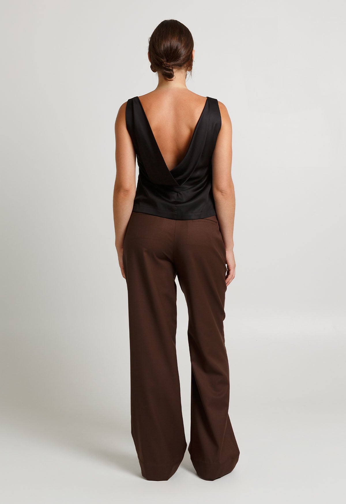 Cowl Back Top Nera