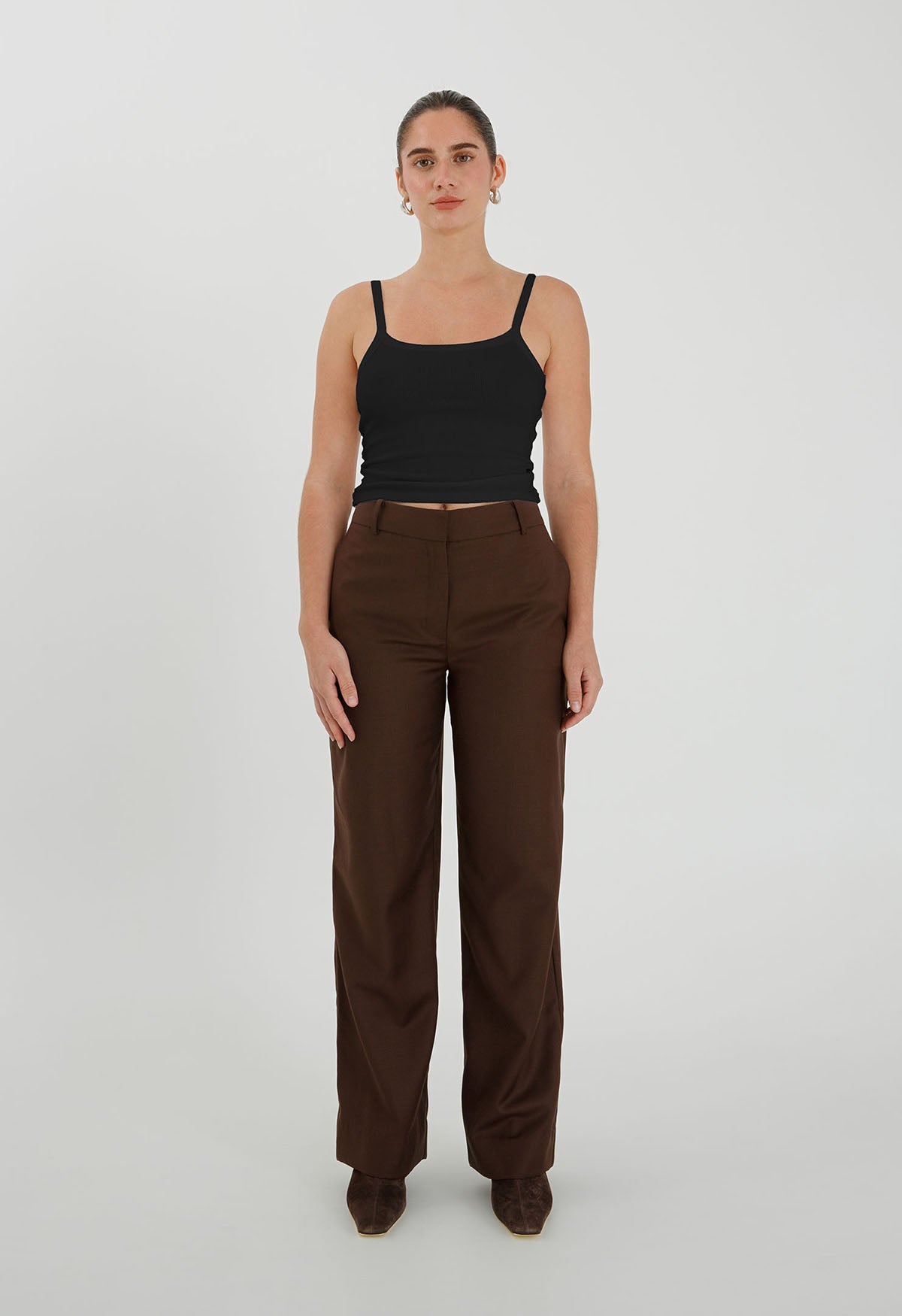 Claudia is wearing a size 8