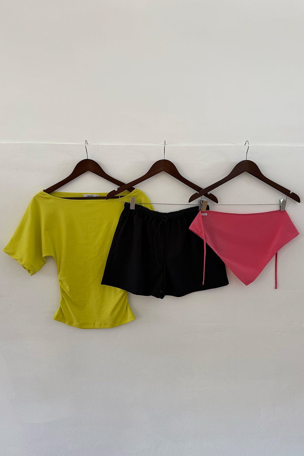 Mid-Rise Drawcord Short Nera